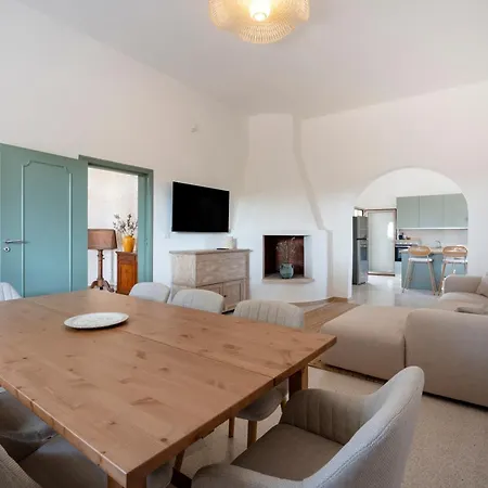 Villa Guesthost - Giulia With Pool & Parking *